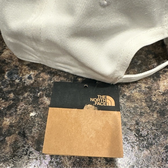THE North Face Backyard Ball Cap - Picture 6 of 7